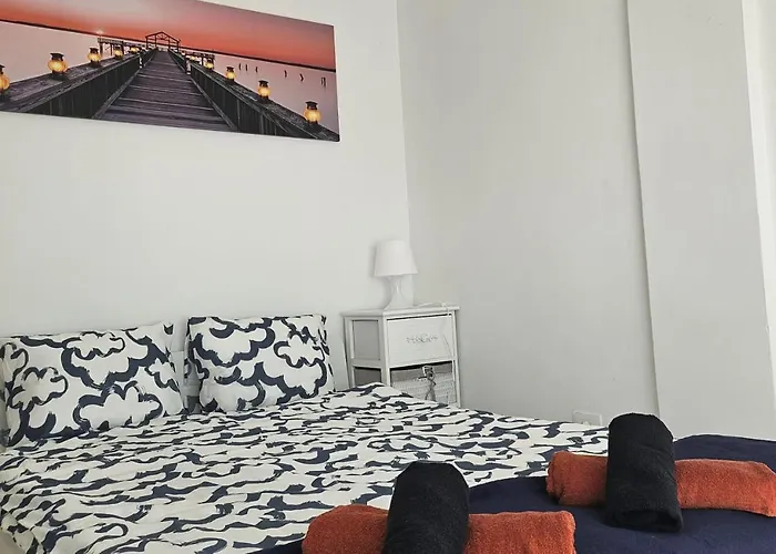 Cristianos Penthouse ארונה